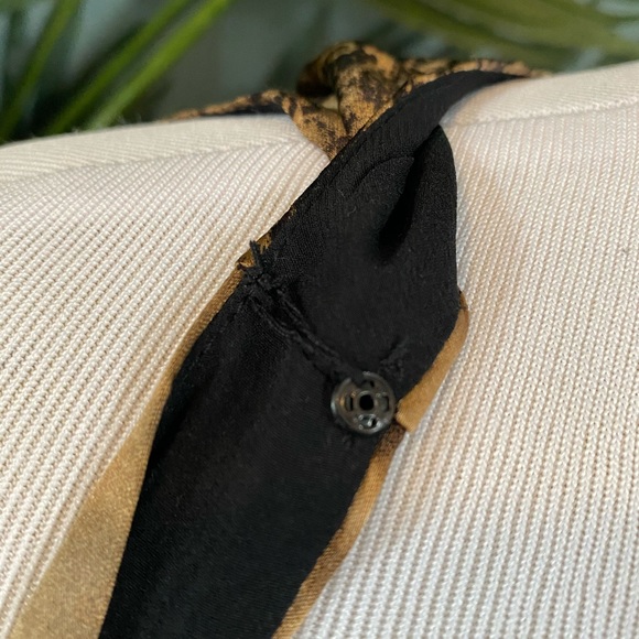 Lucetta silk leopard print sleeveless top - Picture 4 of 7